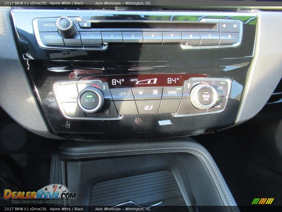 2017 BMW X1 sDrive28i Alpine White / Black Photo #19