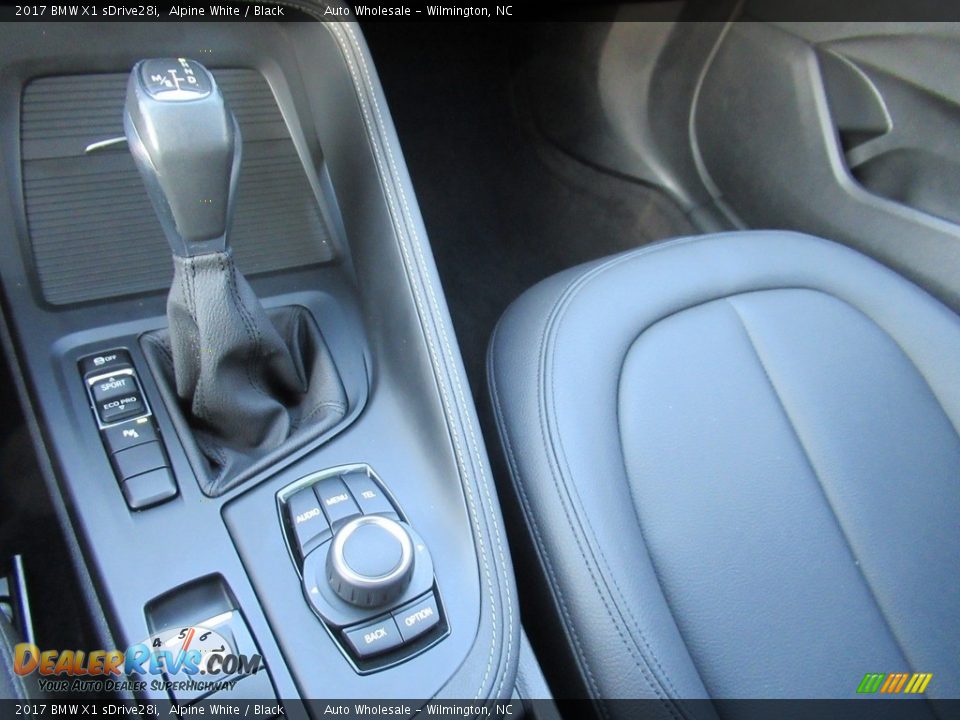 2017 BMW X1 sDrive28i Alpine White / Black Photo #20