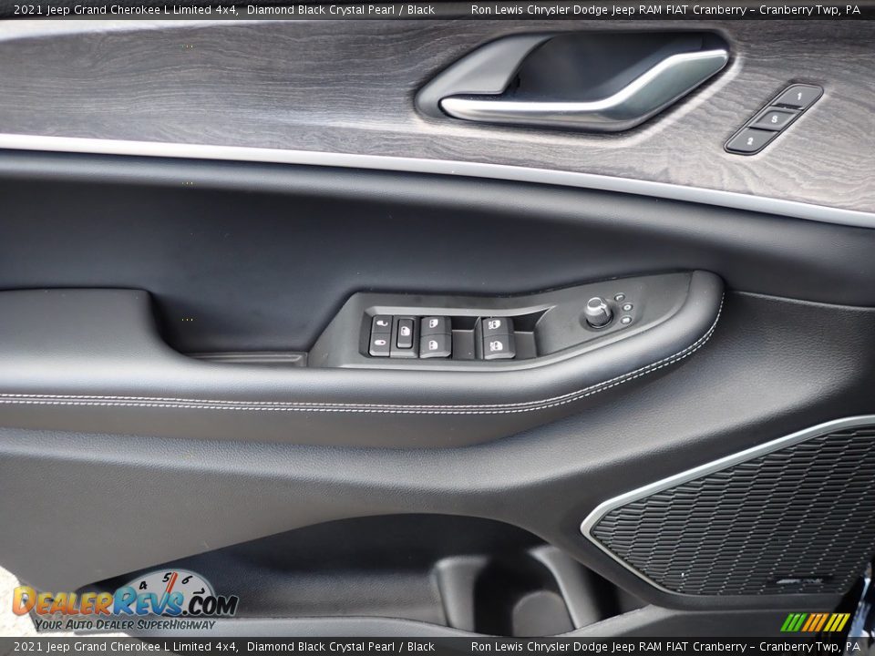 2021 Jeep Grand Cherokee L Limited 4x4 Diamond Black Crystal Pearl / Black Photo #16
