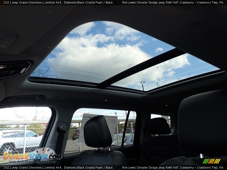 2021 Jeep Grand Cherokee L Limited 4x4 Diamond Black Crystal Pearl / Black Photo #20