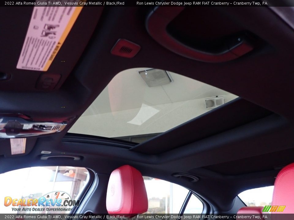 Sunroof of 2022 Alfa Romeo Giulia Ti AWD Photo #20