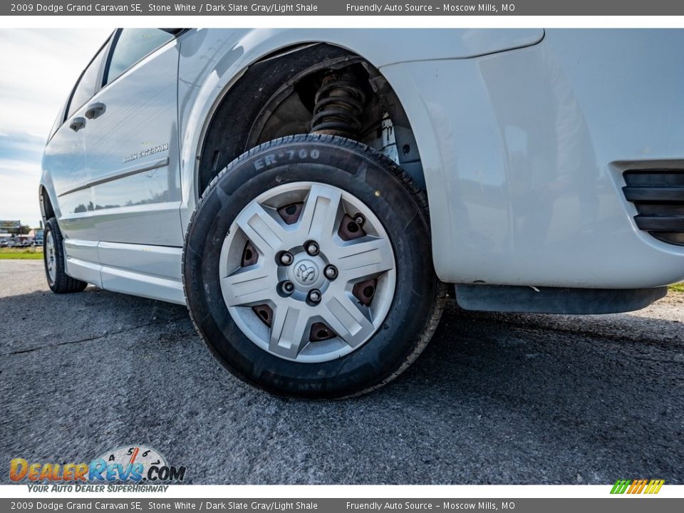 2009 Dodge Grand Caravan SE Stone White / Dark Slate Gray/Light Shale Photo #2