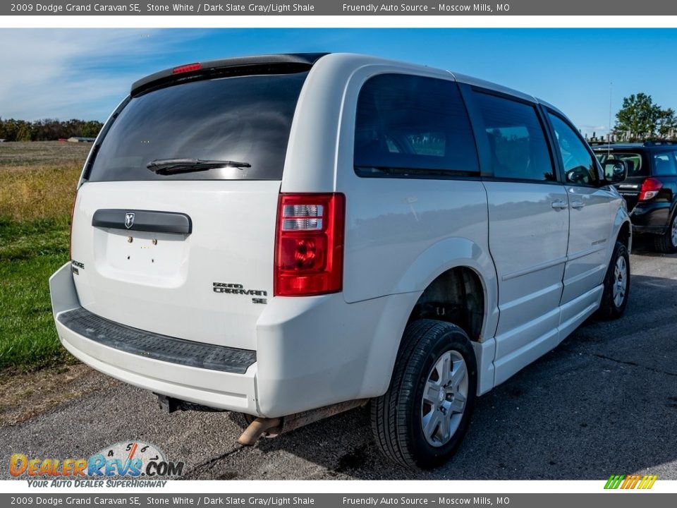 2009 Dodge Grand Caravan SE Stone White / Dark Slate Gray/Light Shale Photo #4