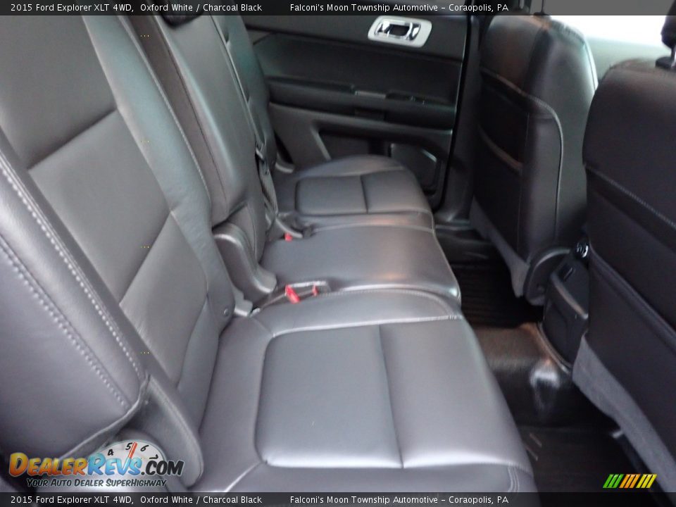 2015 Ford Explorer XLT 4WD Oxford White / Charcoal Black Photo #17