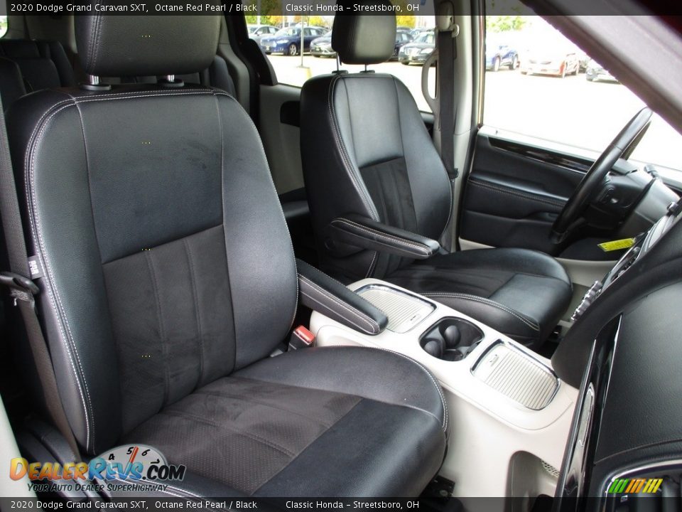 2020 Dodge Grand Caravan SXT Octane Red Pearl / Black Photo #18