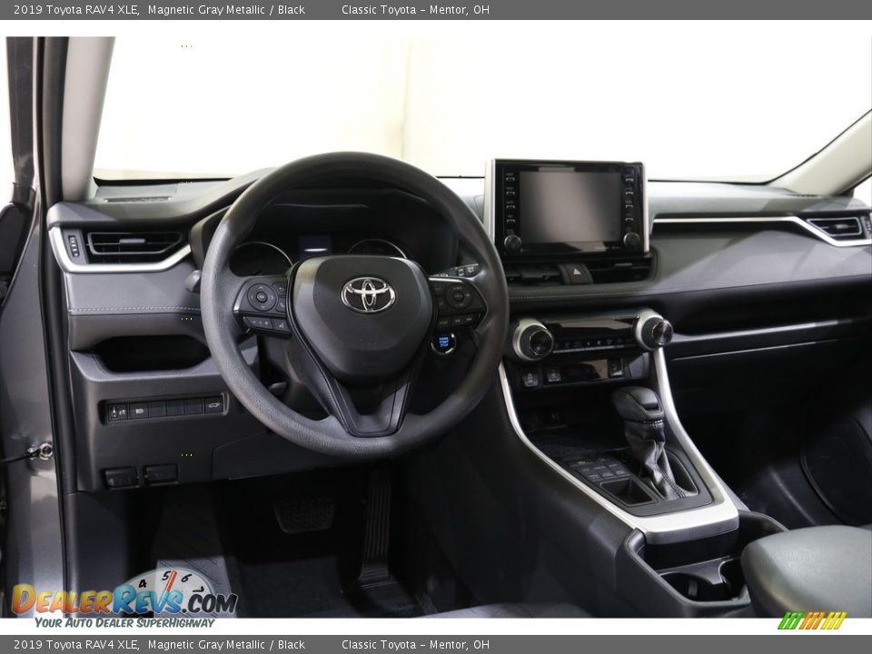 2019 Toyota RAV4 XLE Magnetic Gray Metallic / Black Photo #6