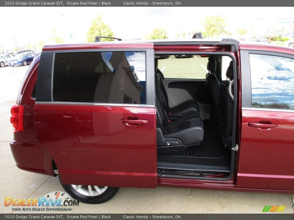 2020 Dodge Grand Caravan SXT Octane Red Pearl / Black Photo #20