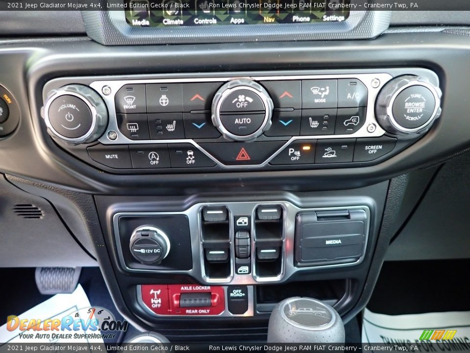 Controls of 2021 Jeep Gladiator Mojave 4x4 Photo #19