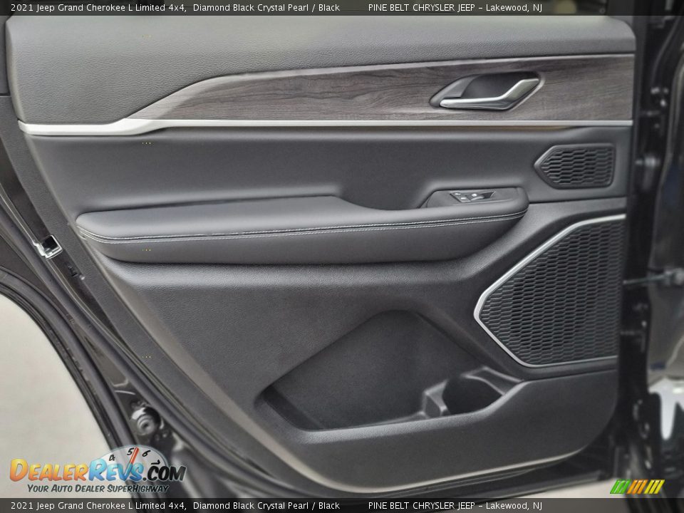 2021 Jeep Grand Cherokee L Limited 4x4 Diamond Black Crystal Pearl / Black Photo #9
