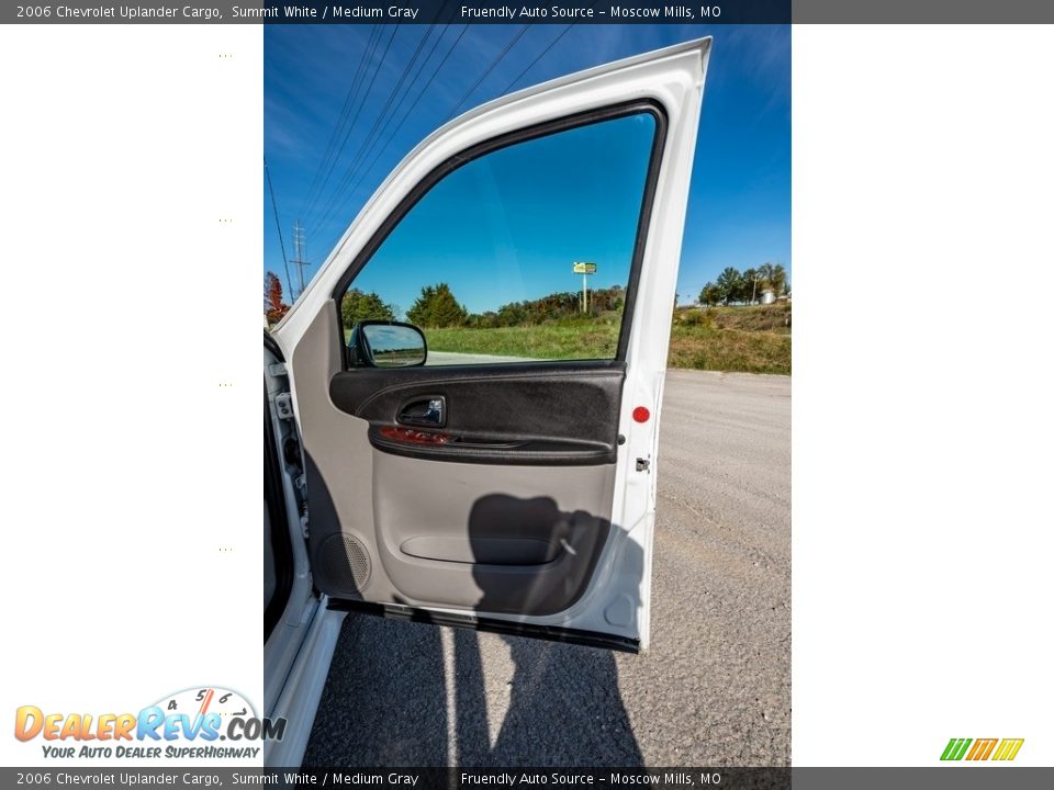 2006 Chevrolet Uplander Cargo Summit White / Medium Gray Photo #26