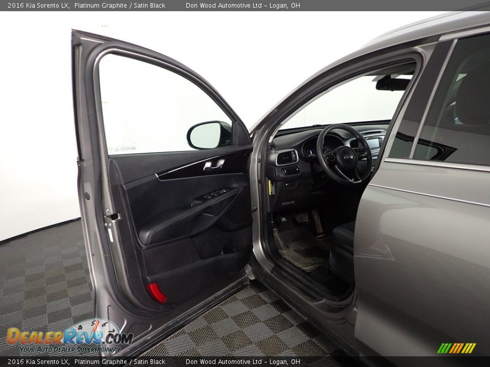2016 Kia Sorento LX Platinum Graphite / Satin Black Photo #17