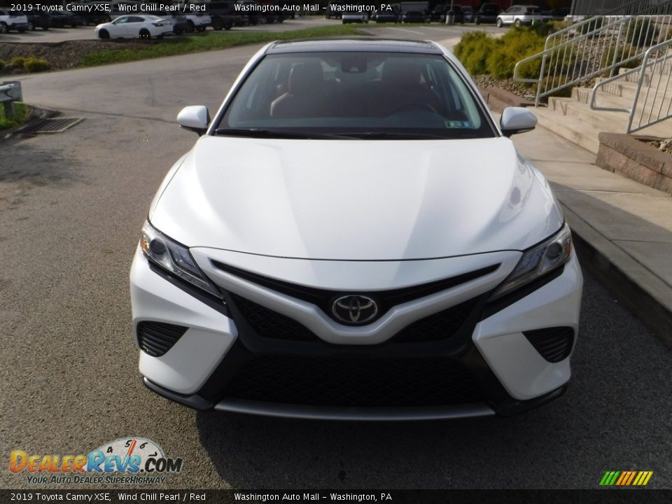 2019 Toyota Camry XSE Wind Chill Pearl / Red Photo #15