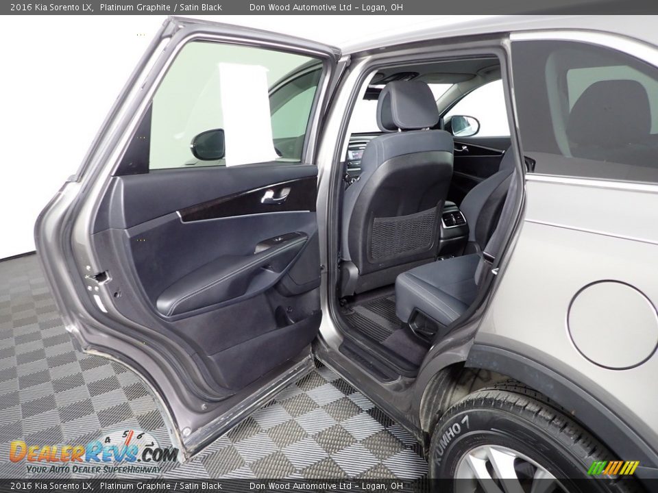 2016 Kia Sorento LX Platinum Graphite / Satin Black Photo #29