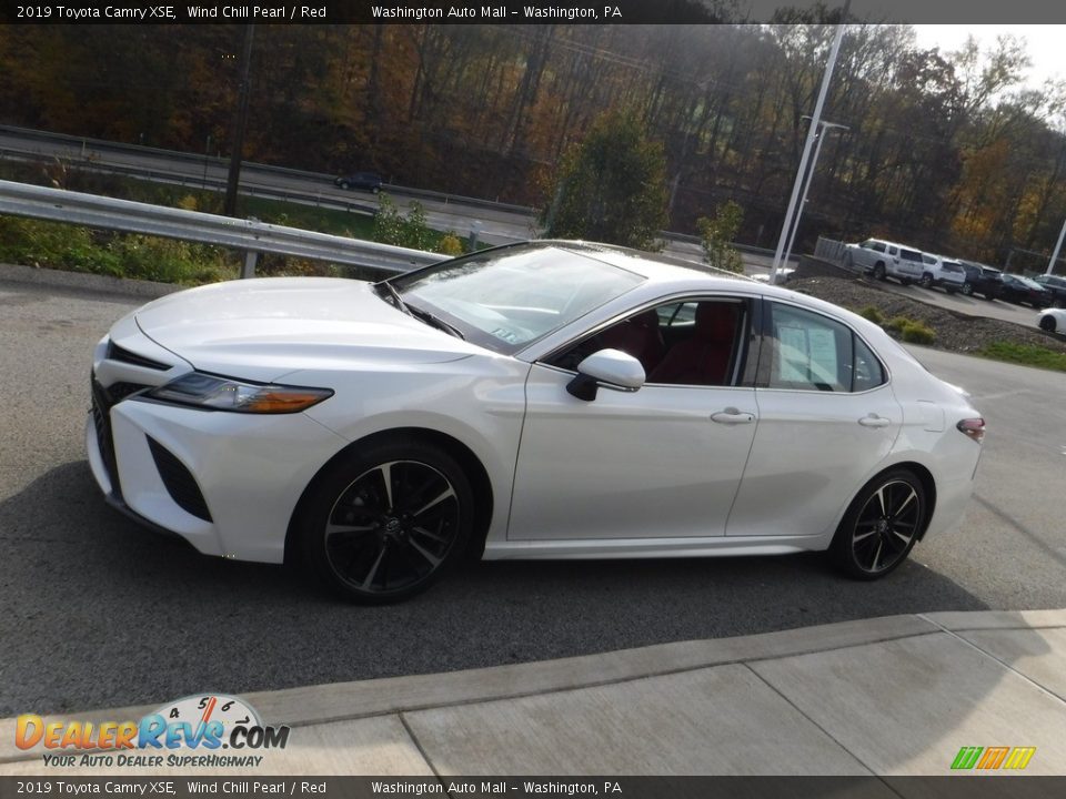 2019 Toyota Camry XSE Wind Chill Pearl / Red Photo #17