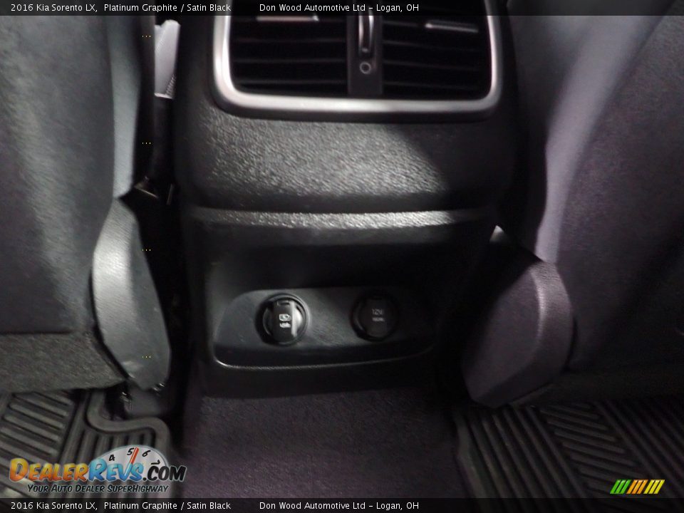 2016 Kia Sorento LX Platinum Graphite / Satin Black Photo #31