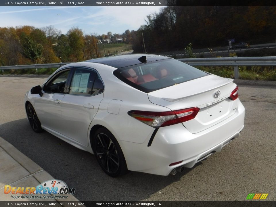 2019 Toyota Camry XSE Wind Chill Pearl / Red Photo #18