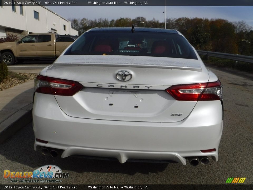 2019 Toyota Camry XSE Wind Chill Pearl / Red Photo #19