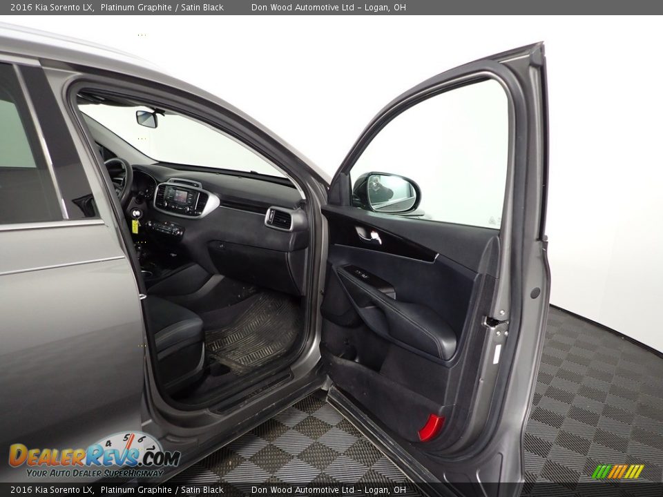 2016 Kia Sorento LX Platinum Graphite / Satin Black Photo #33