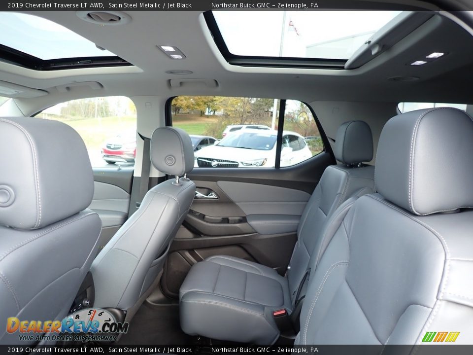 2019 Chevrolet Traverse LT AWD Satin Steel Metallic / Jet Black Photo #16
