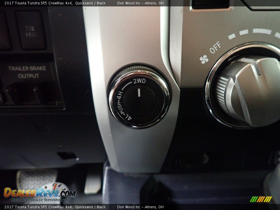 2017 Toyota Tundra SR5 CrewMax 4x4 Quicksand / Black Photo #32