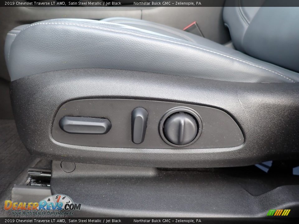 2019 Chevrolet Traverse LT AWD Satin Steel Metallic / Jet Black Photo #27