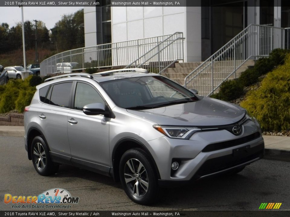 2018 Toyota RAV4 XLE AWD Silver Sky Metallic / Ash Photo #1