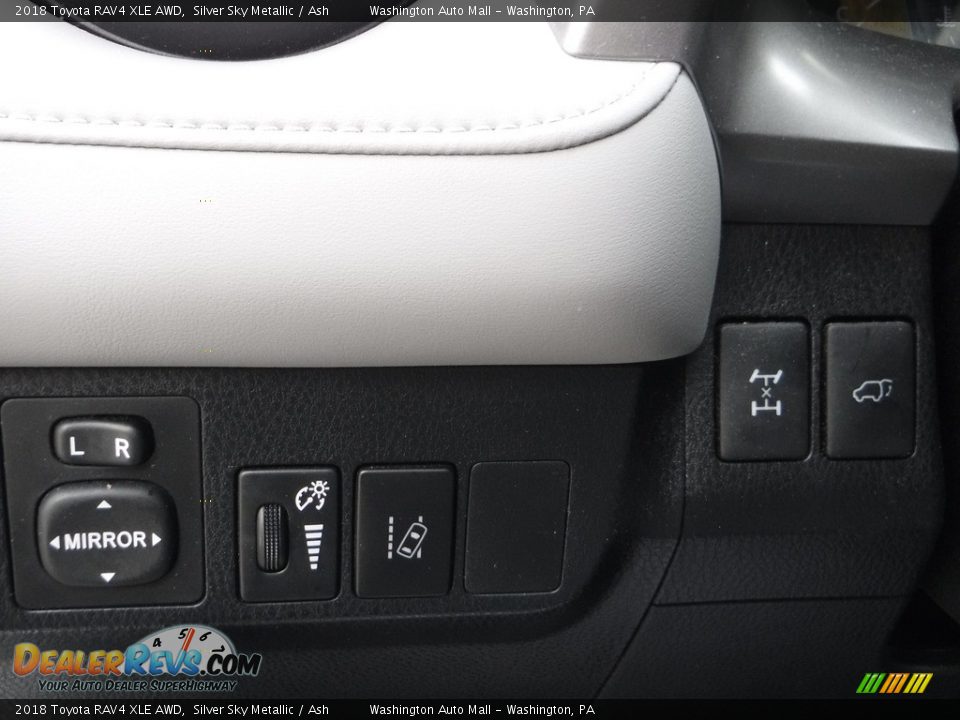 2018 Toyota RAV4 XLE AWD Silver Sky Metallic / Ash Photo #22