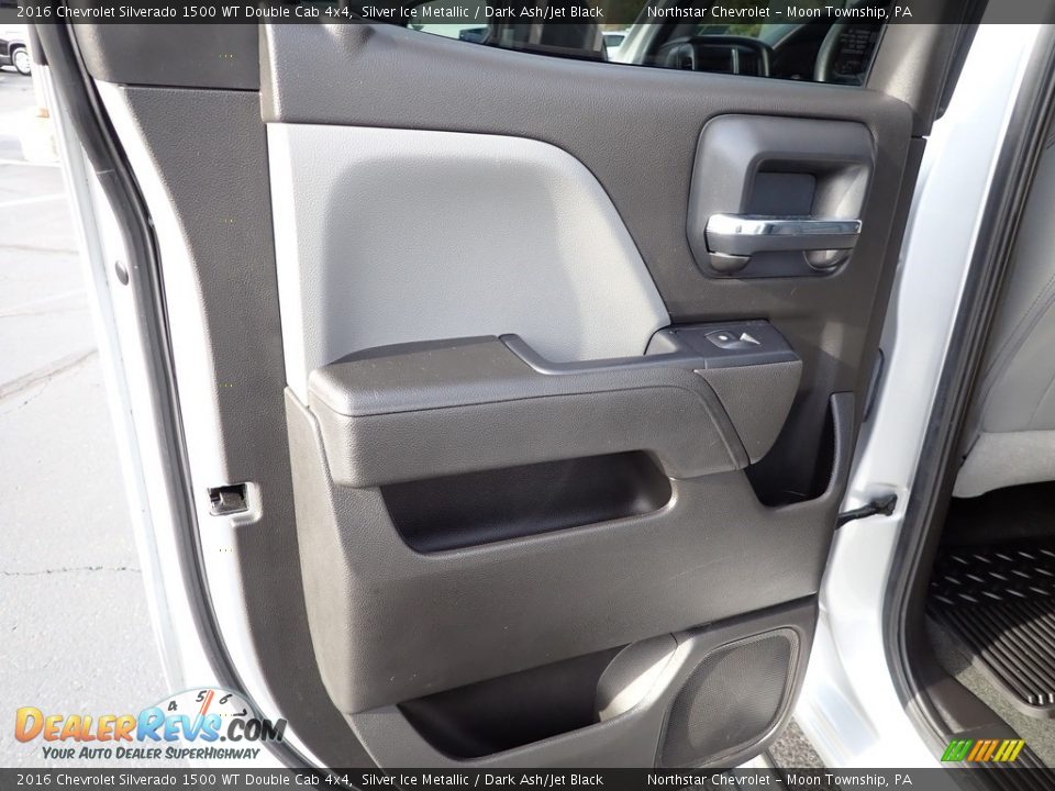 Door Panel of 2016 Chevrolet Silverado 1500 WT Double Cab 4x4 Photo #22