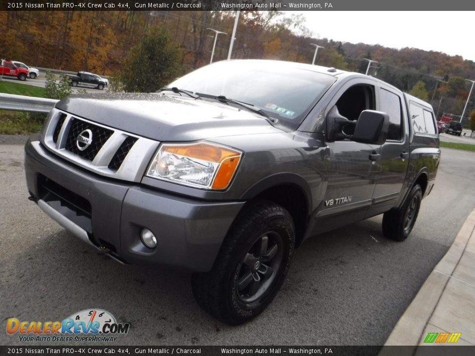 2015 Nissan Titan PRO-4X Crew Cab 4x4 Gun Metallic / Charcoal Photo #12