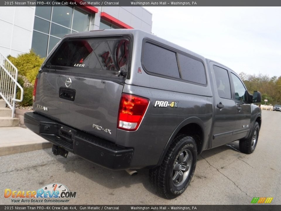 2015 Nissan Titan PRO-4X Crew Cab 4x4 Gun Metallic / Charcoal Photo #18