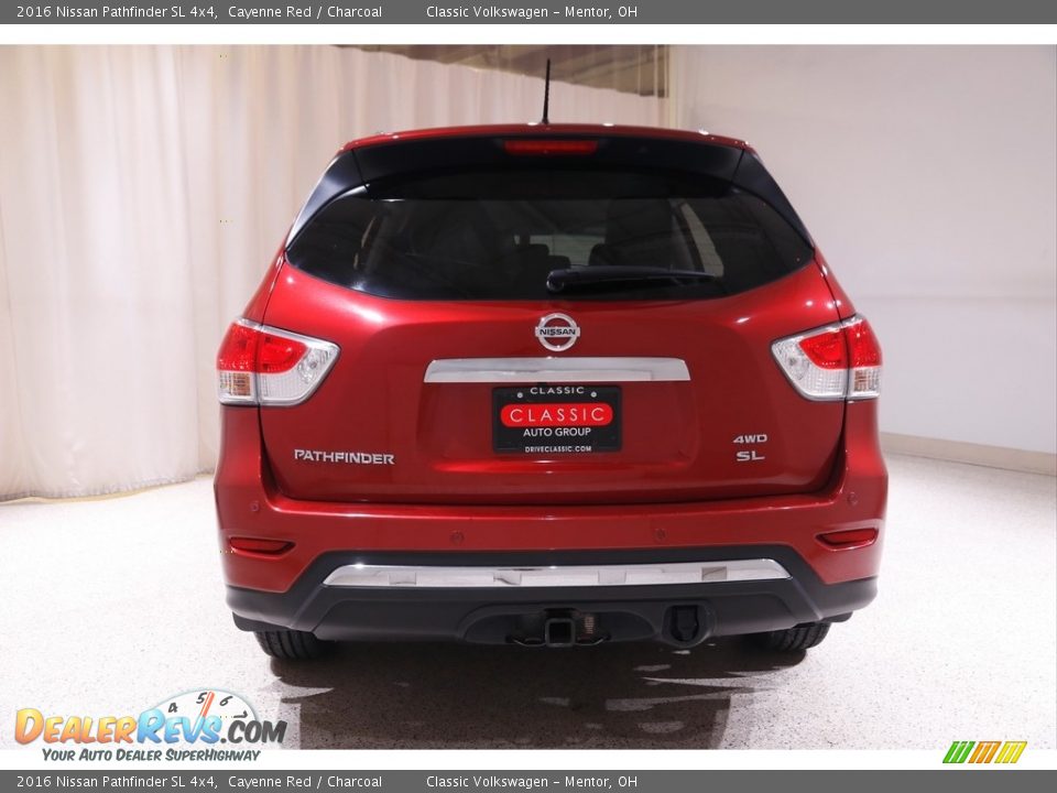 2016 Nissan Pathfinder SL 4x4 Cayenne Red / Charcoal Photo #20