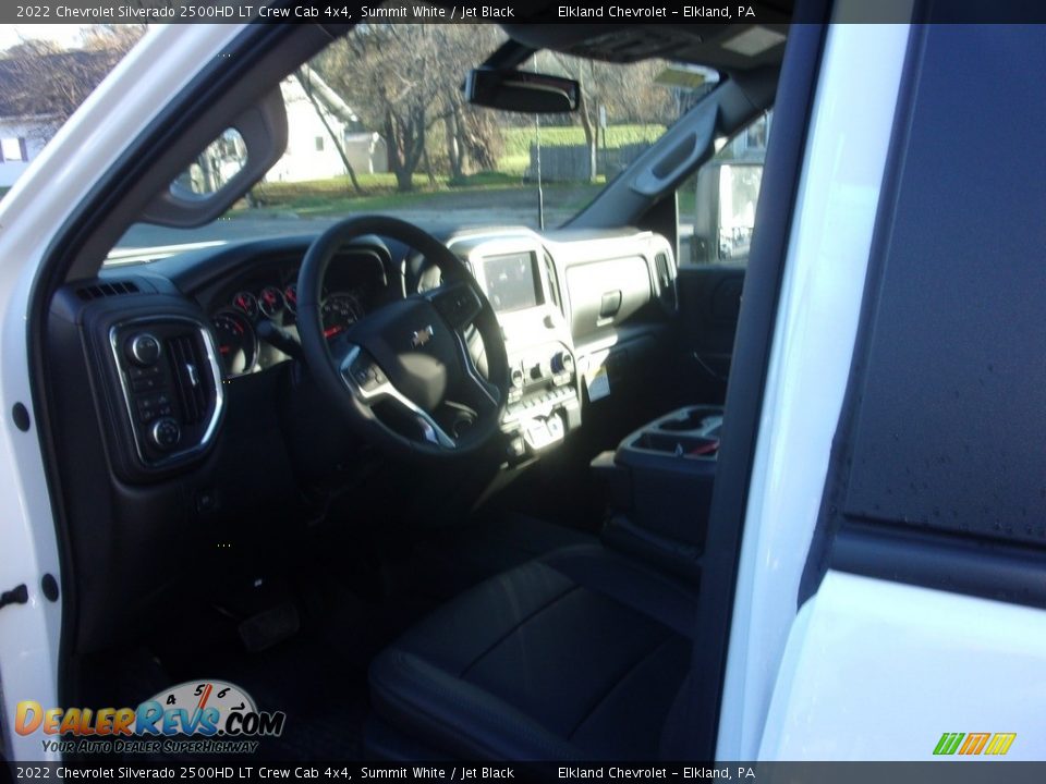 2022 Chevrolet Silverado 2500HD LT Crew Cab 4x4 Summit White / Jet Black Photo #17