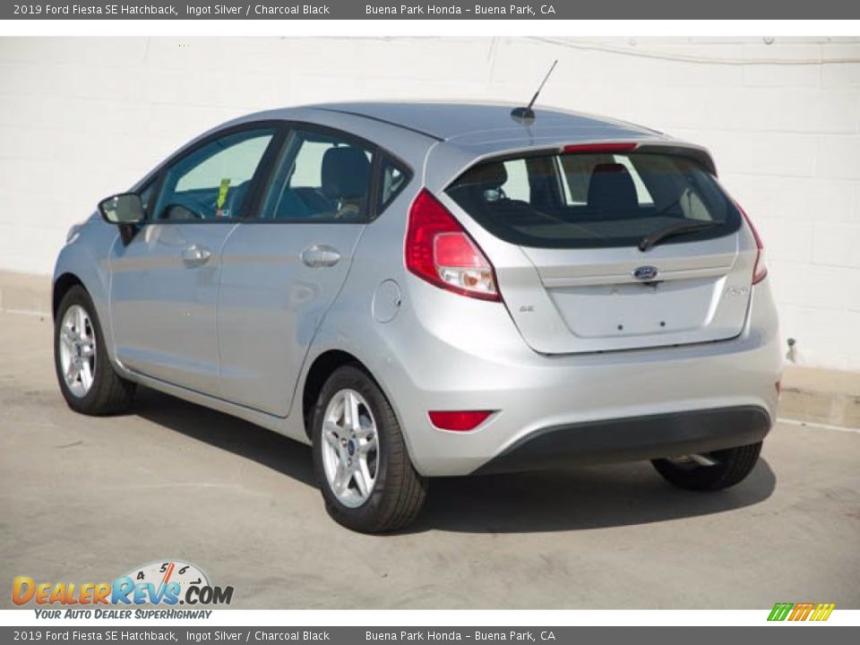 2019 Ford Fiesta SE Hatchback Ingot Silver / Charcoal Black Photo #2