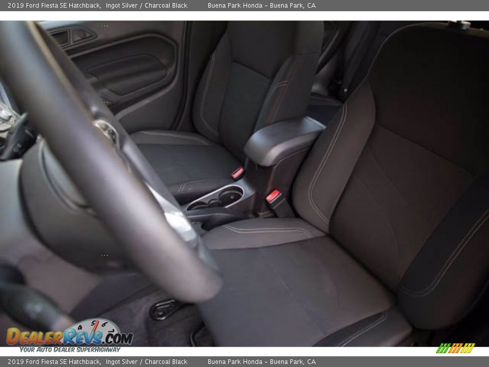 2019 Ford Fiesta SE Hatchback Ingot Silver / Charcoal Black Photo #17