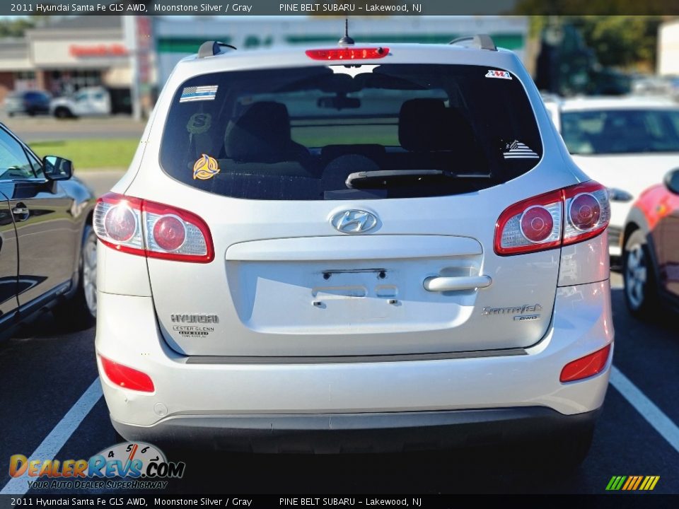 2011 Hyundai Santa Fe GLS AWD Moonstone Silver / Gray Photo #4