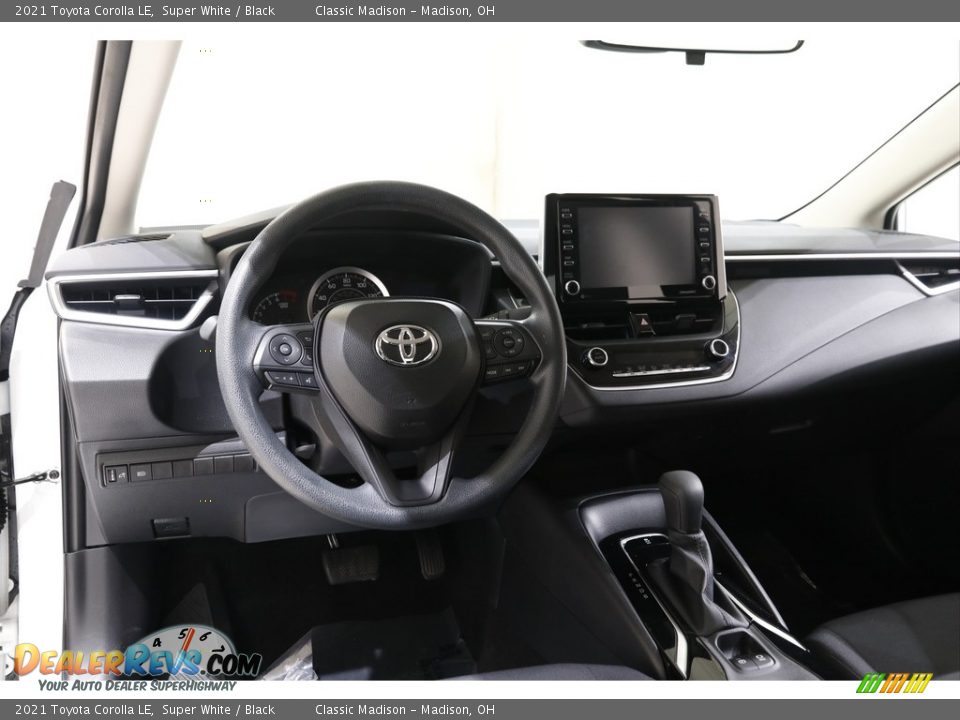 2021 Toyota Corolla LE Super White / Black Photo #6