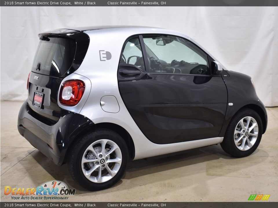2018 Smart fortwo Electric Drive Coupe White / Black Photo #2