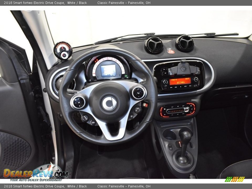 2018 Smart fortwo Electric Drive Coupe White / Black Photo #15