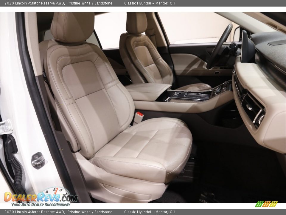 2020 Lincoln Aviator Reserve AWD Pristine White / Sandstone Photo #16