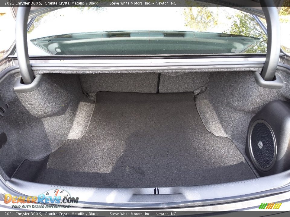 2021 Chrysler 300 S Trunk Photo #15