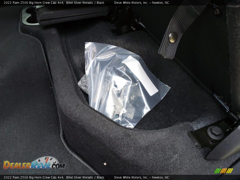 2022 Ram 2500 Big Horn Crew Cab 4x4 Billet Silver Metallic / Black Photo #15