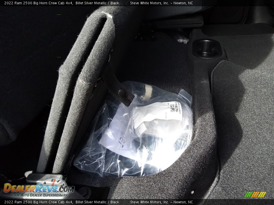 2022 Ram 2500 Big Horn Crew Cab 4x4 Billet Silver Metallic / Black Photo #17