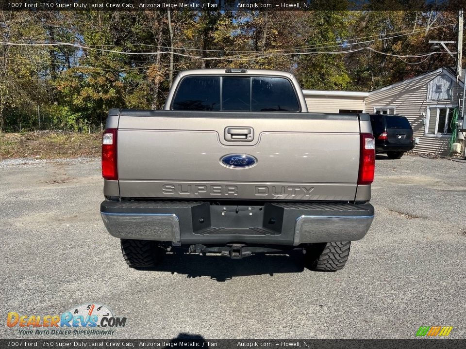 2007 Ford F250 Super Duty Lariat Crew Cab Arizona Beige Metallic / Tan Photo #7