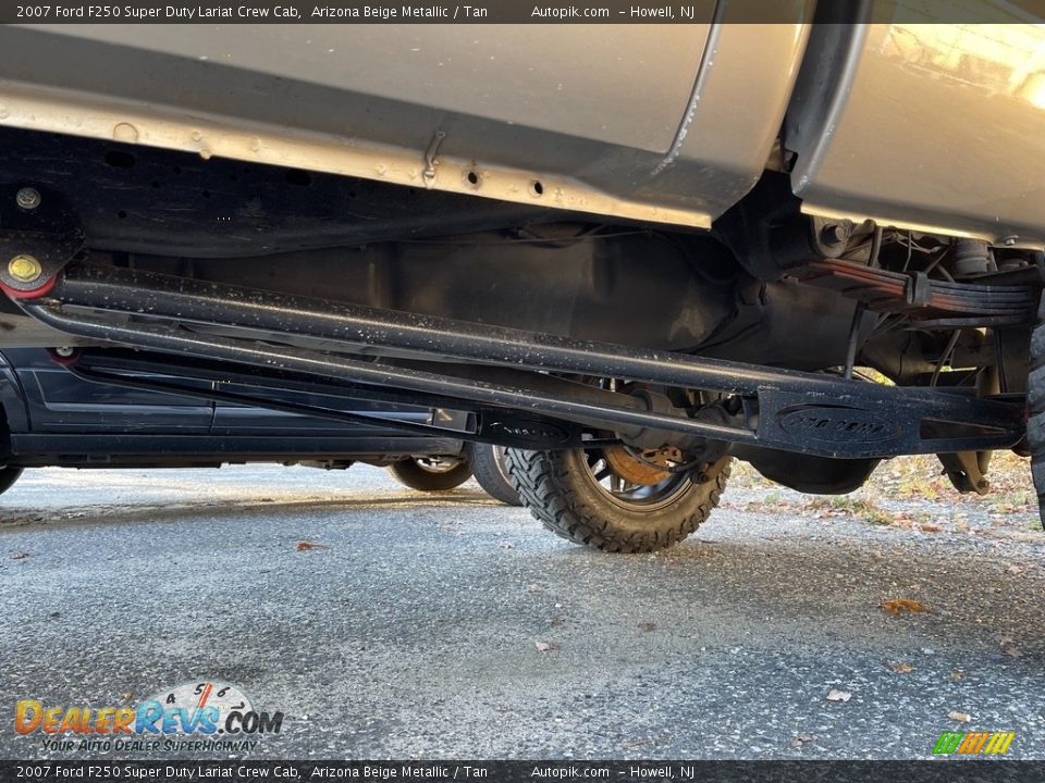 2007 Ford F250 Super Duty Lariat Crew Cab Arizona Beige Metallic / Tan Photo #31