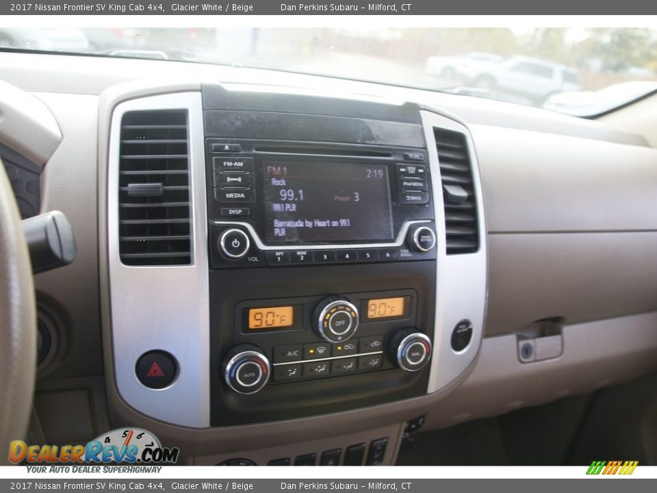 Controls of 2017 Nissan Frontier SV King Cab 4x4 Photo #16