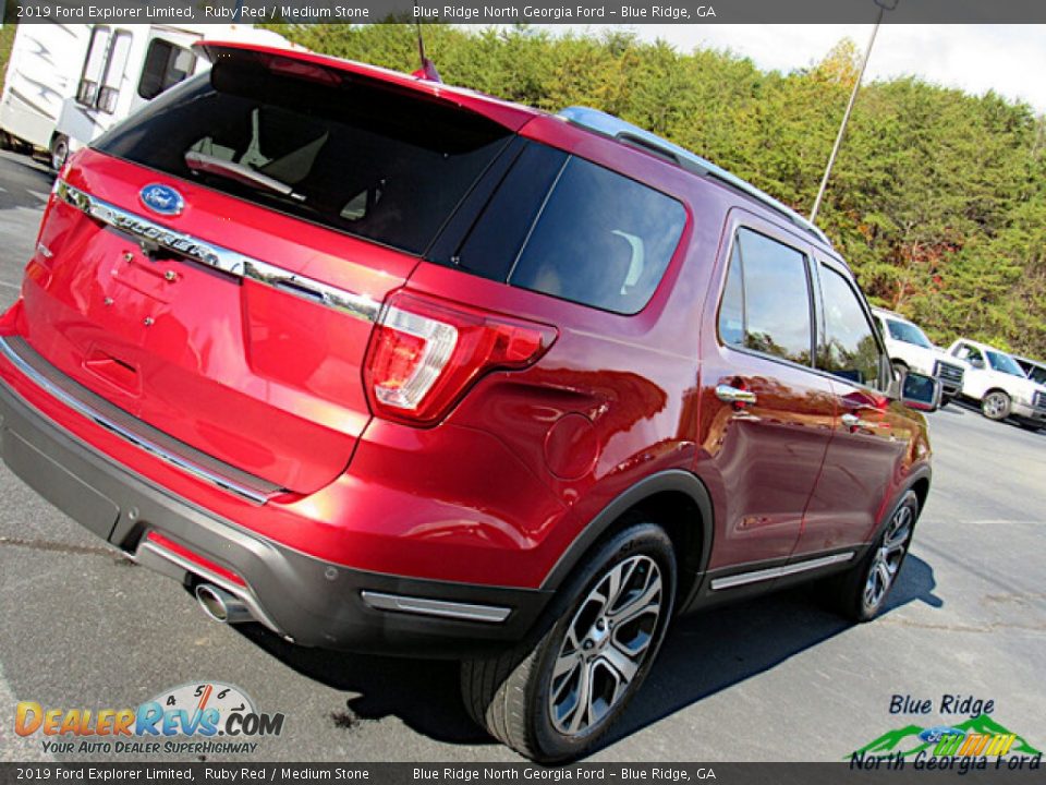 2019 Ford Explorer Limited Ruby Red / Medium Stone Photo #31
