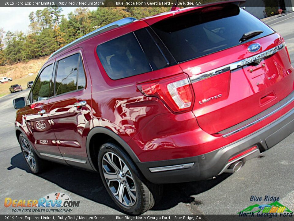 2019 Ford Explorer Limited Ruby Red / Medium Stone Photo #32