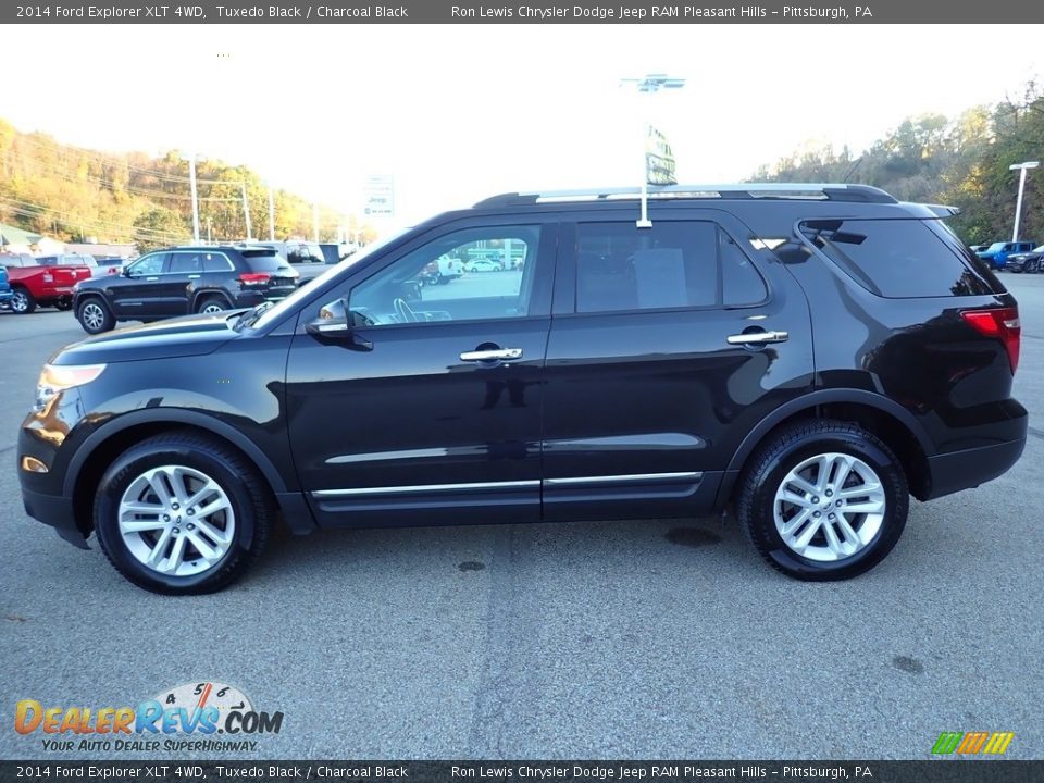 2014 Ford Explorer XLT 4WD Tuxedo Black / Charcoal Black Photo #2