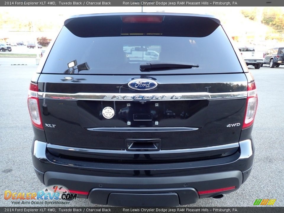 2014 Ford Explorer XLT 4WD Tuxedo Black / Charcoal Black Photo #4