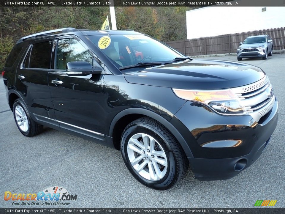 2014 Ford Explorer XLT 4WD Tuxedo Black / Charcoal Black Photo #8